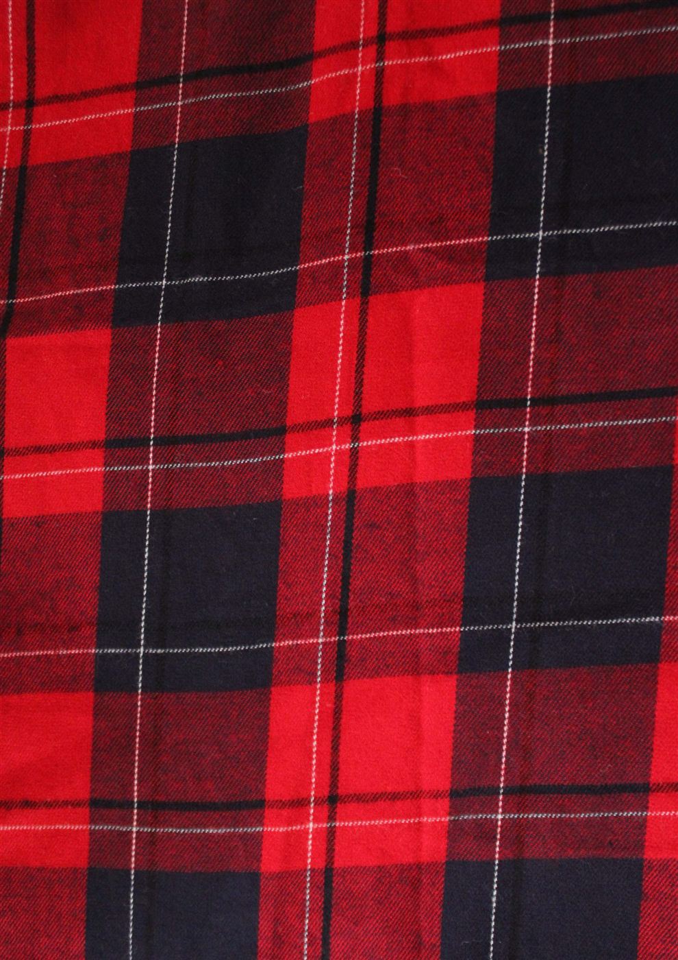 Yarn-dyed brushed flannel check fabric in red and navy